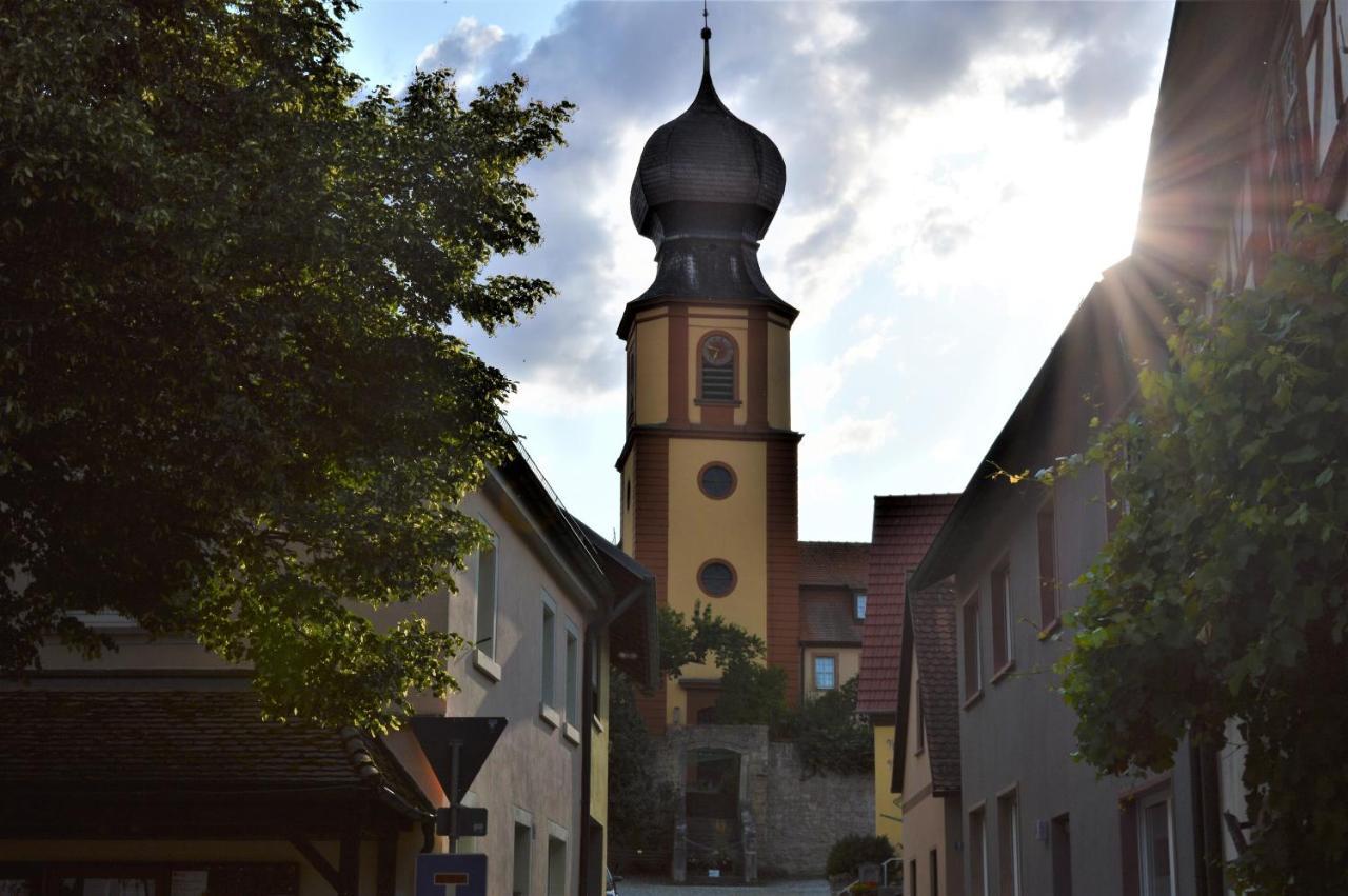 Aparthotel Alte Schmiede Dettelbach Exterior photo